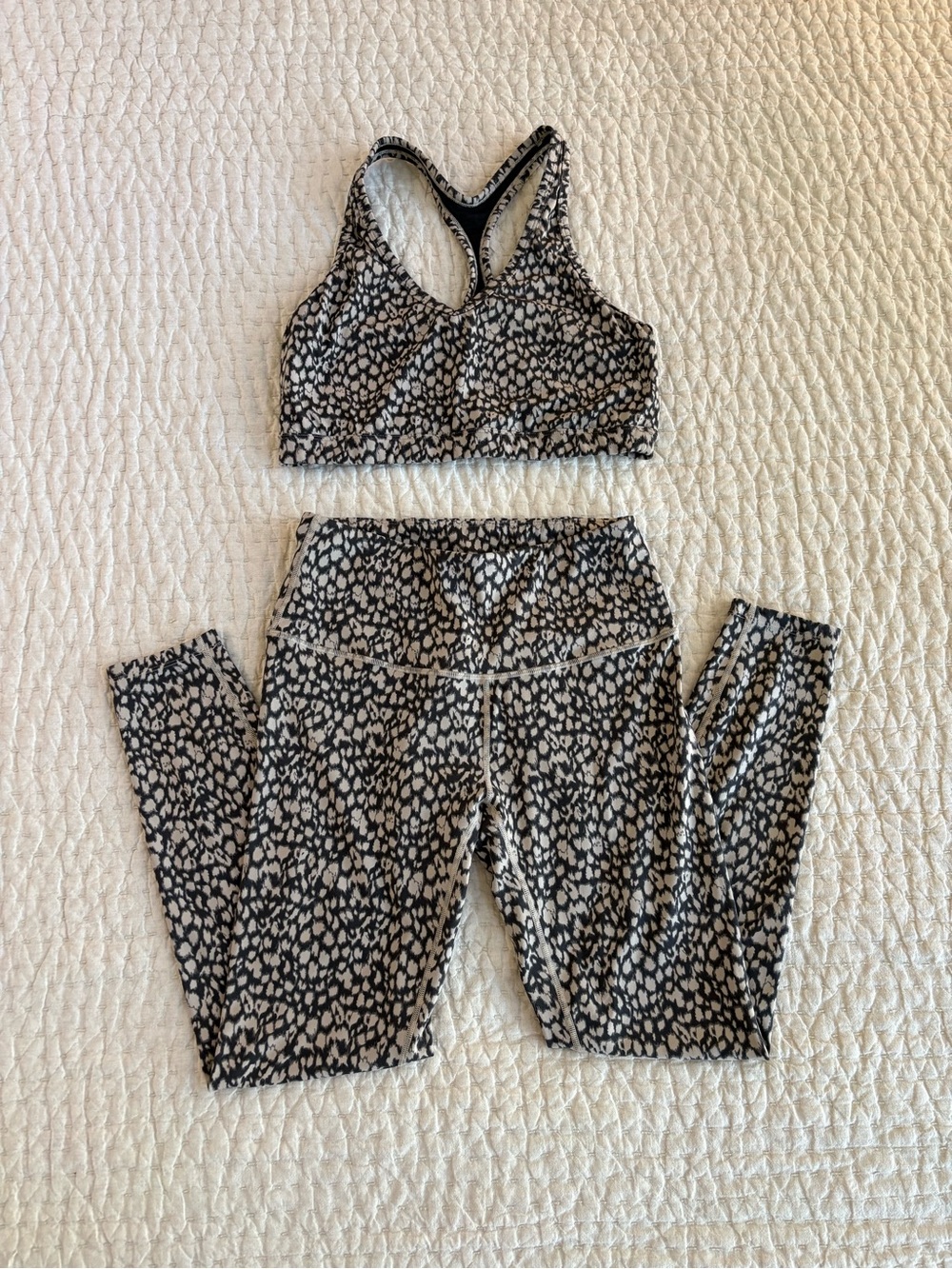 Varley Sports Bra & Leggings Set
